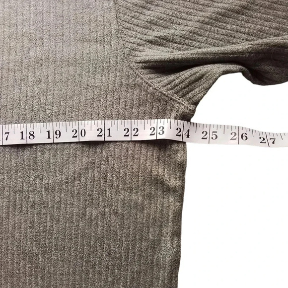 J. Ferrar Men’s Size XL Grey Ribbed Short Sleeve Crewneck Shirt - Picture 5 of 10